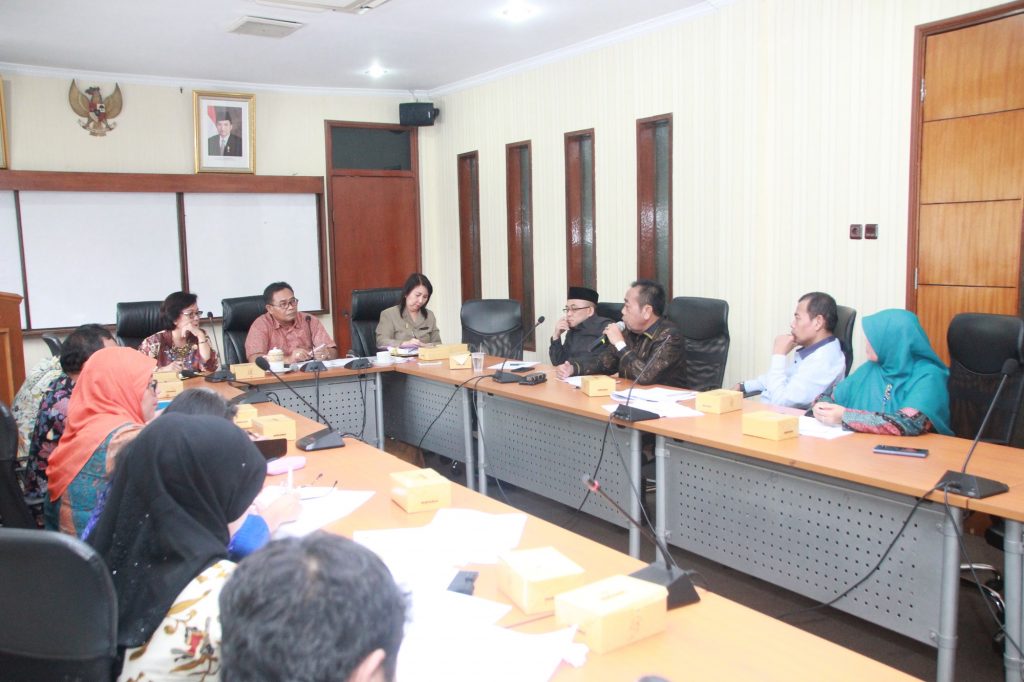 Komisi III DPRD Kota Bekasi Menanggapi Permasalahan Pendistribusian Air Bersih yang Tidak Maksimal