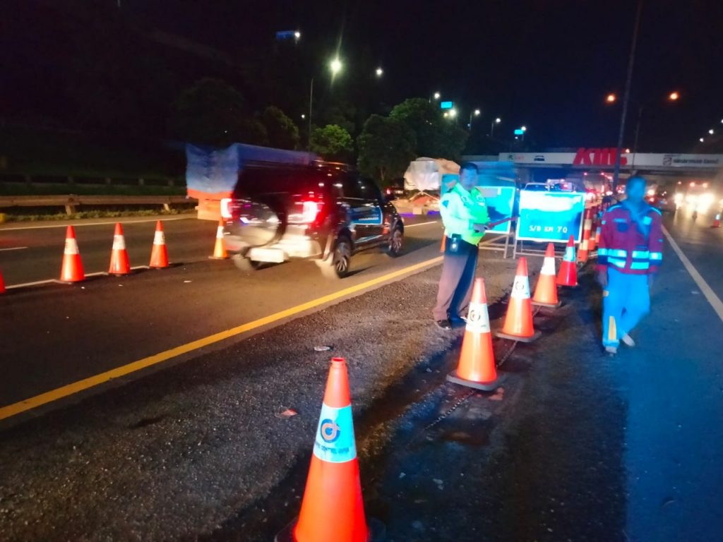 Jasa Marga Berlakukan Buka Tutup Contraflow KM 47 Hingga KM 70 Tol Jakarta - Cikampek