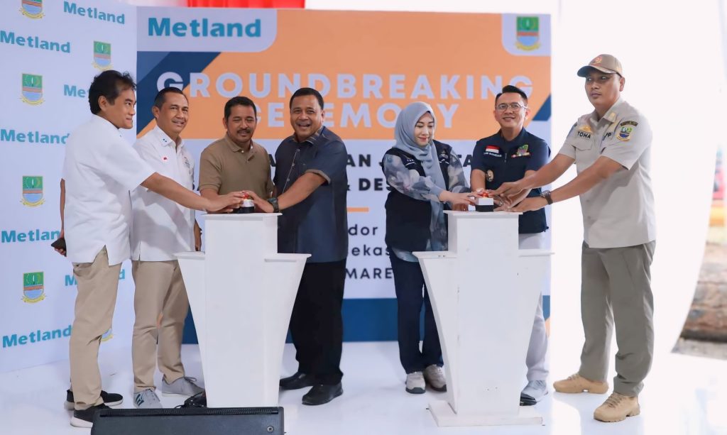 Metland Bangun Jembatan Kali CBL Penghubung Desa Sukajaya dan Wanajaya