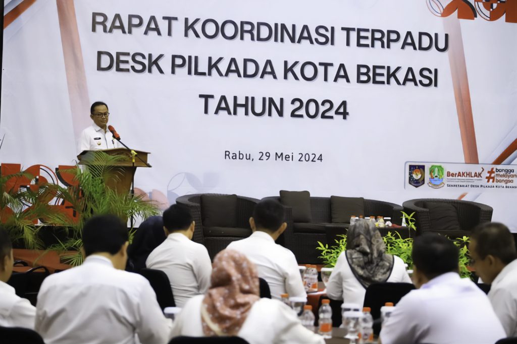 Pj Wali Kota Bekasi Buka Rakor Terpadu Desk Pilkada 2024