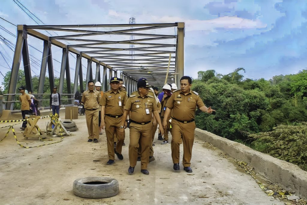 Perbaikan Jembatan Cipamingkis Mencapai 74 Persen