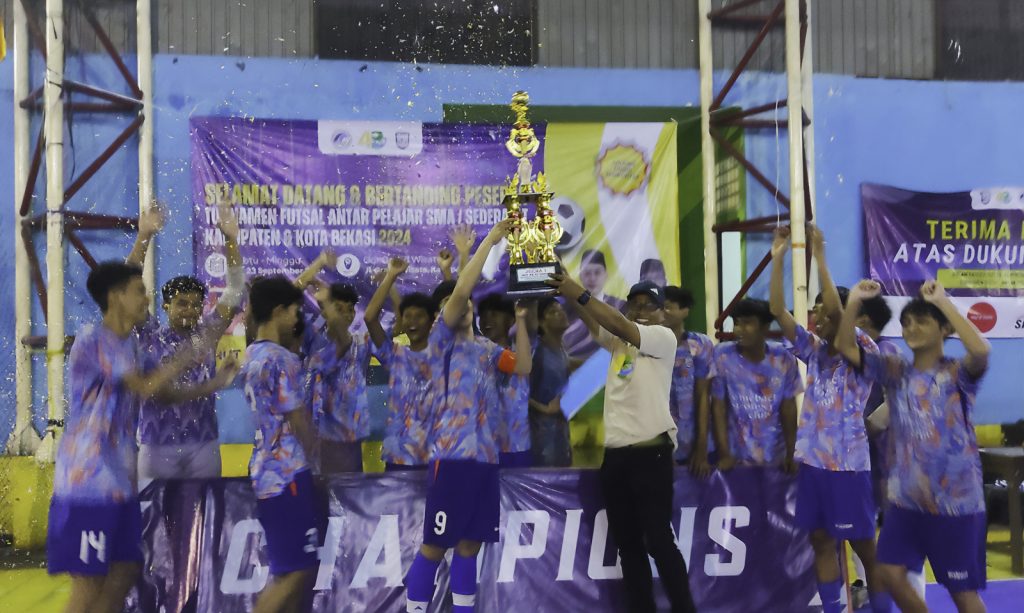 SMKN 3 Kota Bekasi Juara Turnamen Futsal HUT ke-43 Perumda Tirta Bhagasasi