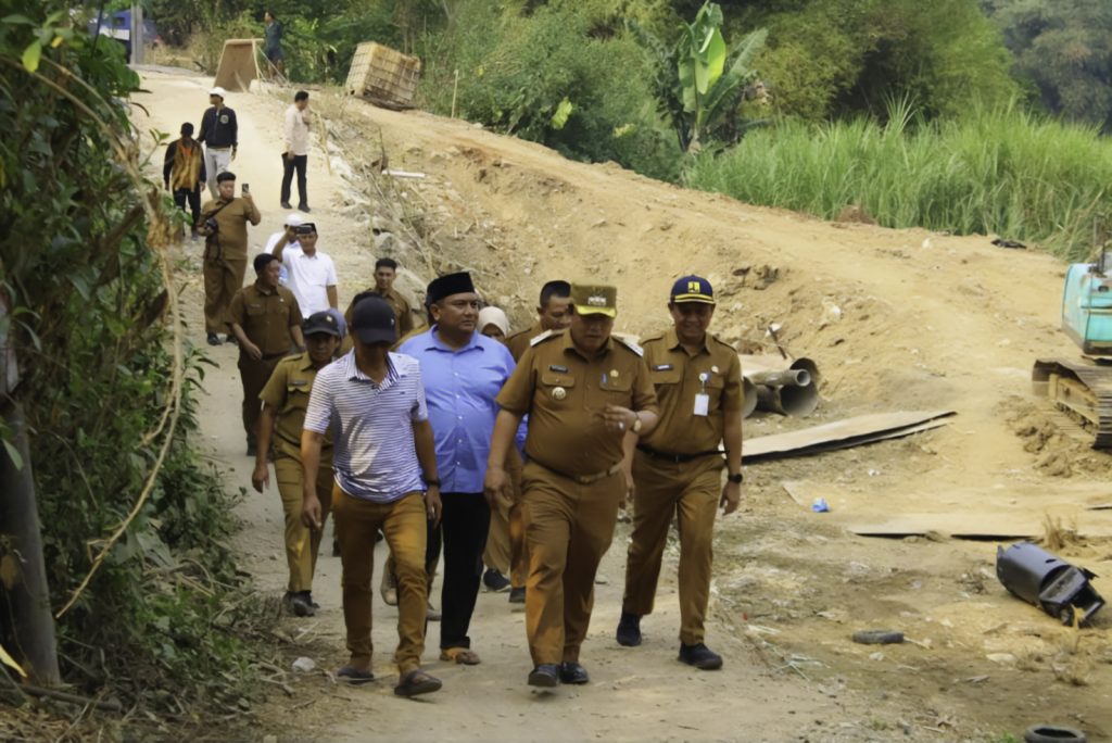 Pemkab Bekasi Perbaiki Jalan Cipayung-Cilampayan di Cikarang Timur