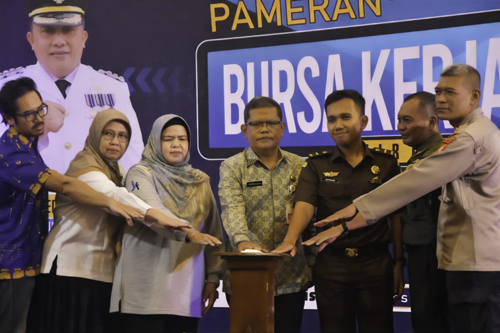 Optimalkan Penyerapan Tenaga Kerja Lokal Lewat Platform Siap Kerja dan Karirhub