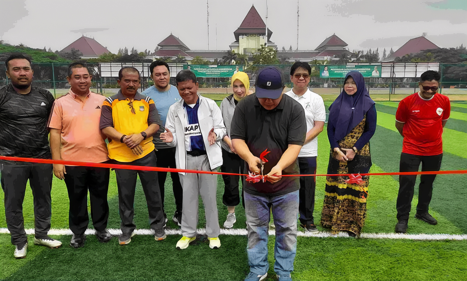 Komplek Pemkab Bekasi Difasilitasi Lapangan Mini Soccer