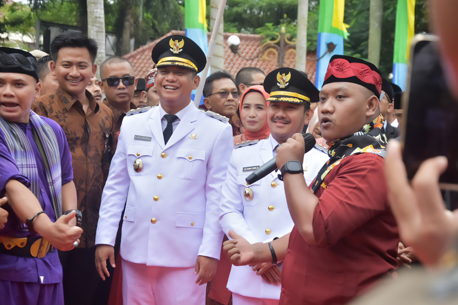 Ade-Asep Disambut Meriah