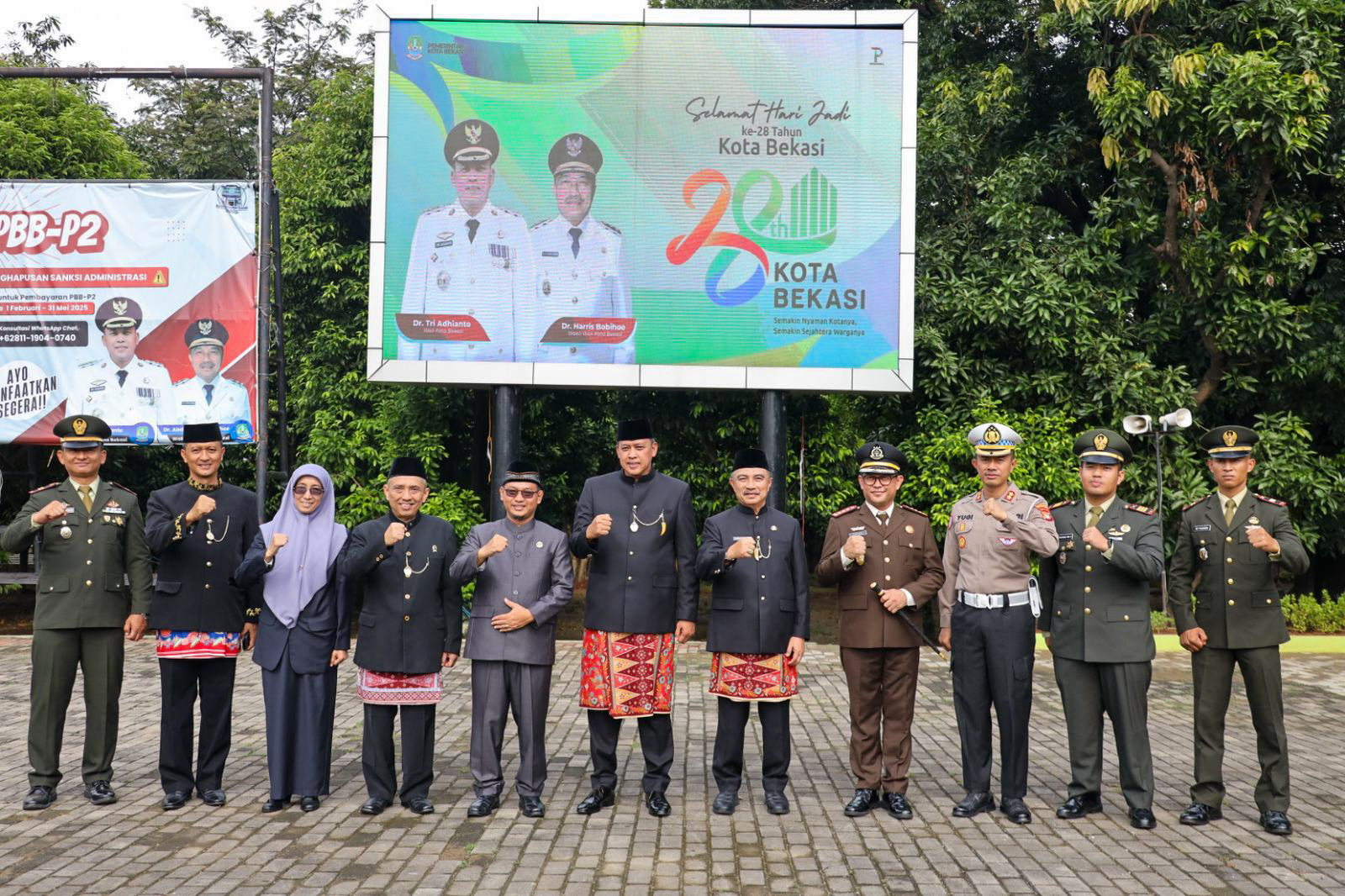 Peringatan HUT ke-28 Kota Bekasi, Tri-Harris Sumbangkan Gaji Pertama untuk Korban Banjir