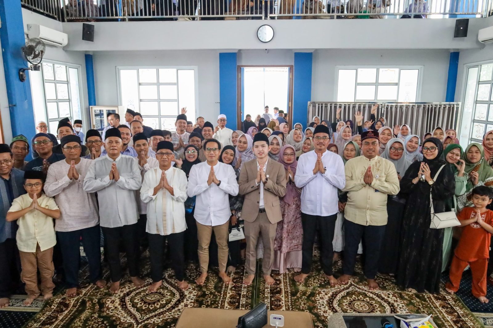 Peringati Nuzurul Quran, Koh Dennis Lim Ajak Karyawan Giatkan Mengaji